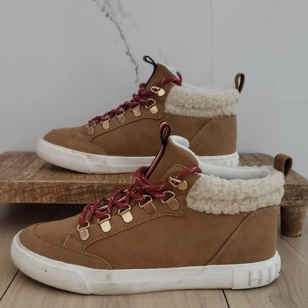 Tommy Hilfiger Sneakers Womens 7 Brown‎ Faux Fur Jael High Top Hiking Boot Style